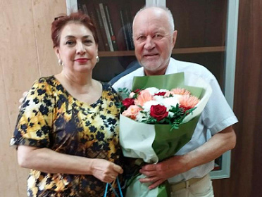 Дума поздравила почётного гражданина Северска Александра Жиганова